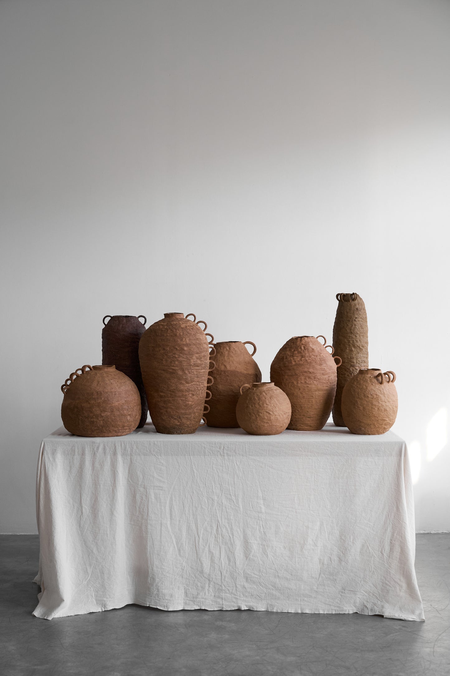 Hum - ceramic vase