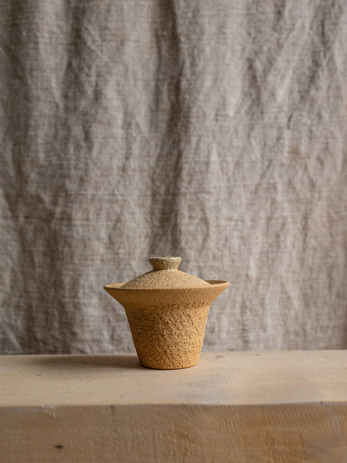 Гайвань з сатиновим рельєфним склом