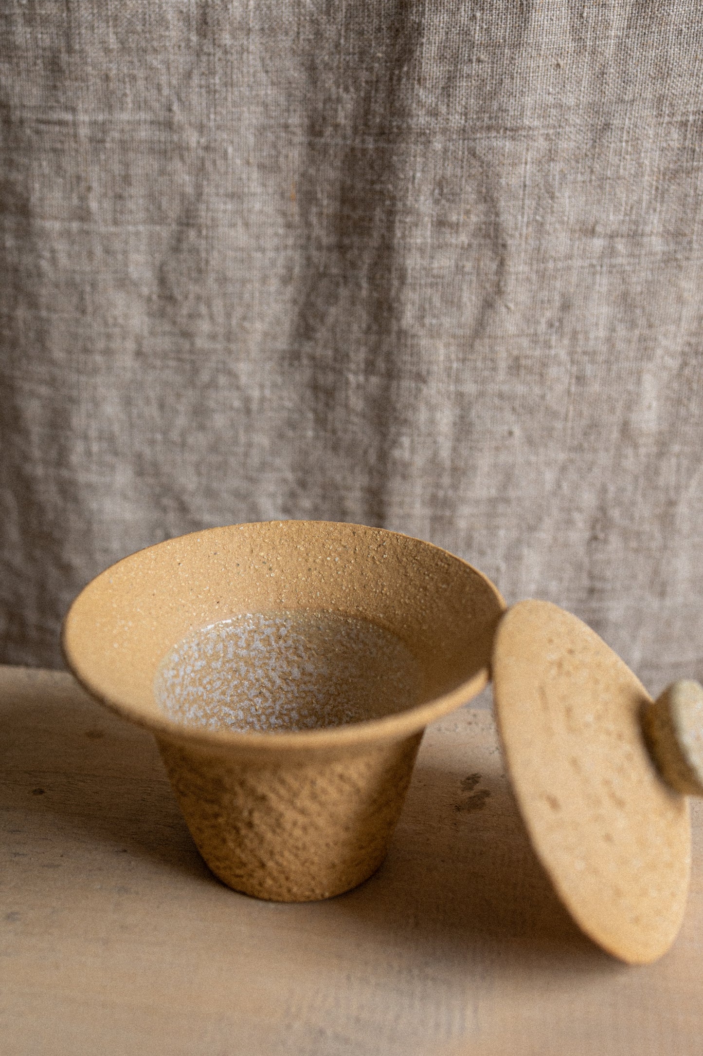 Гайвань з сатиновим рельєфним склом