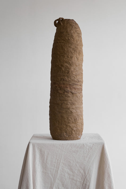 HUM - ceramic vase